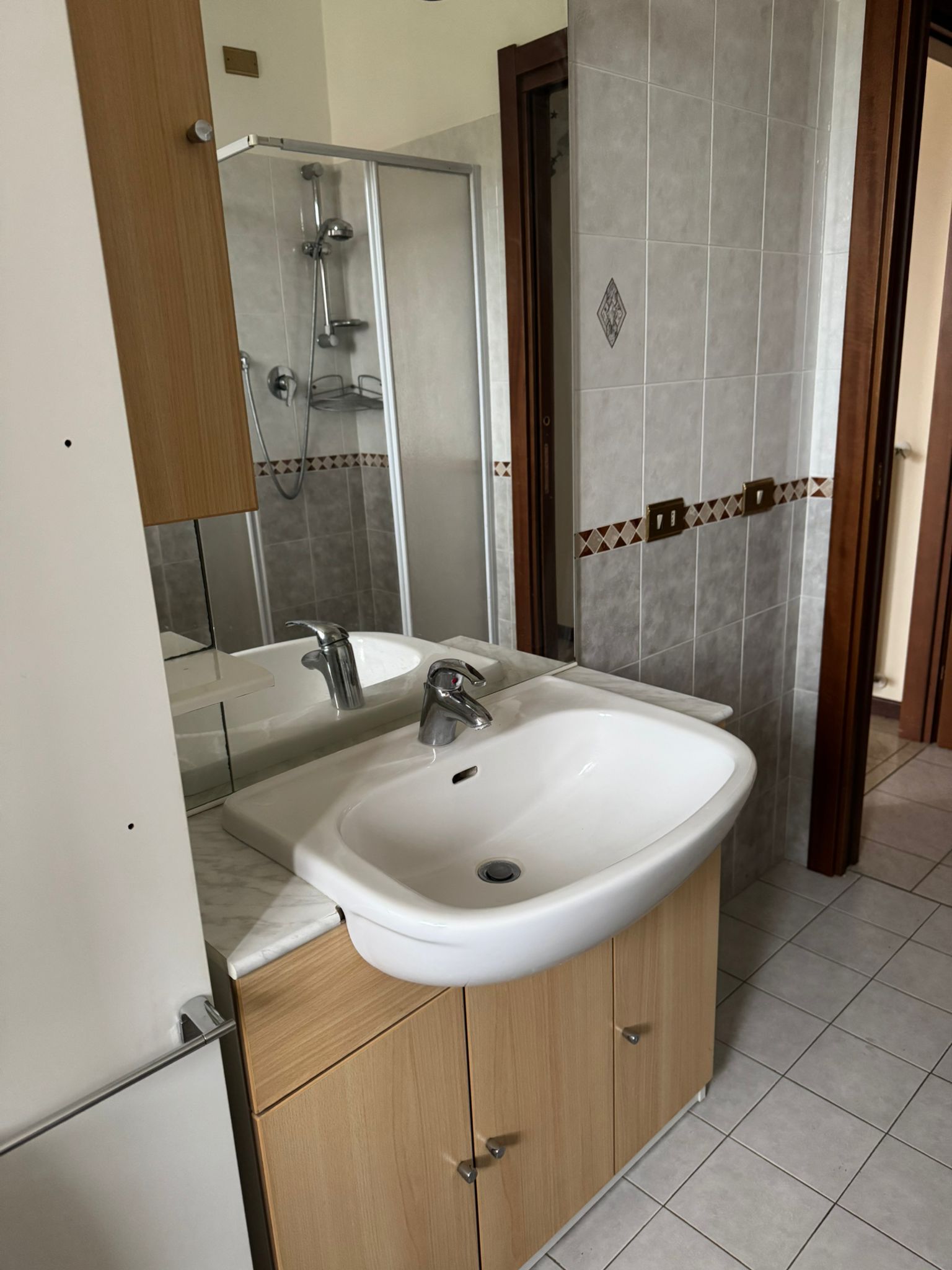 cae4fa21-8b7f-465d-84d4-bc9e125d8d91