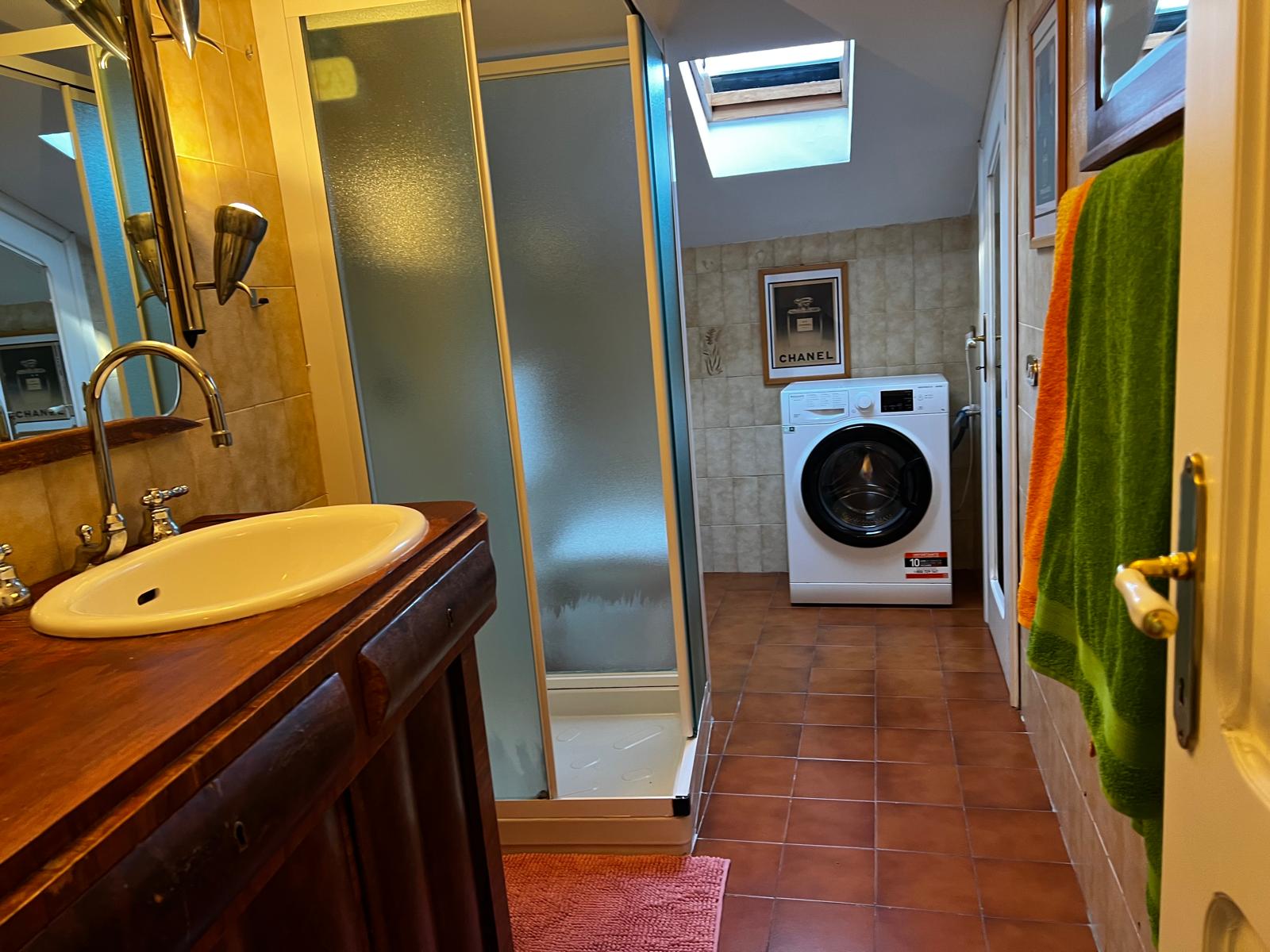 8a268385-65fa-49ce-ad39-3114587a4531