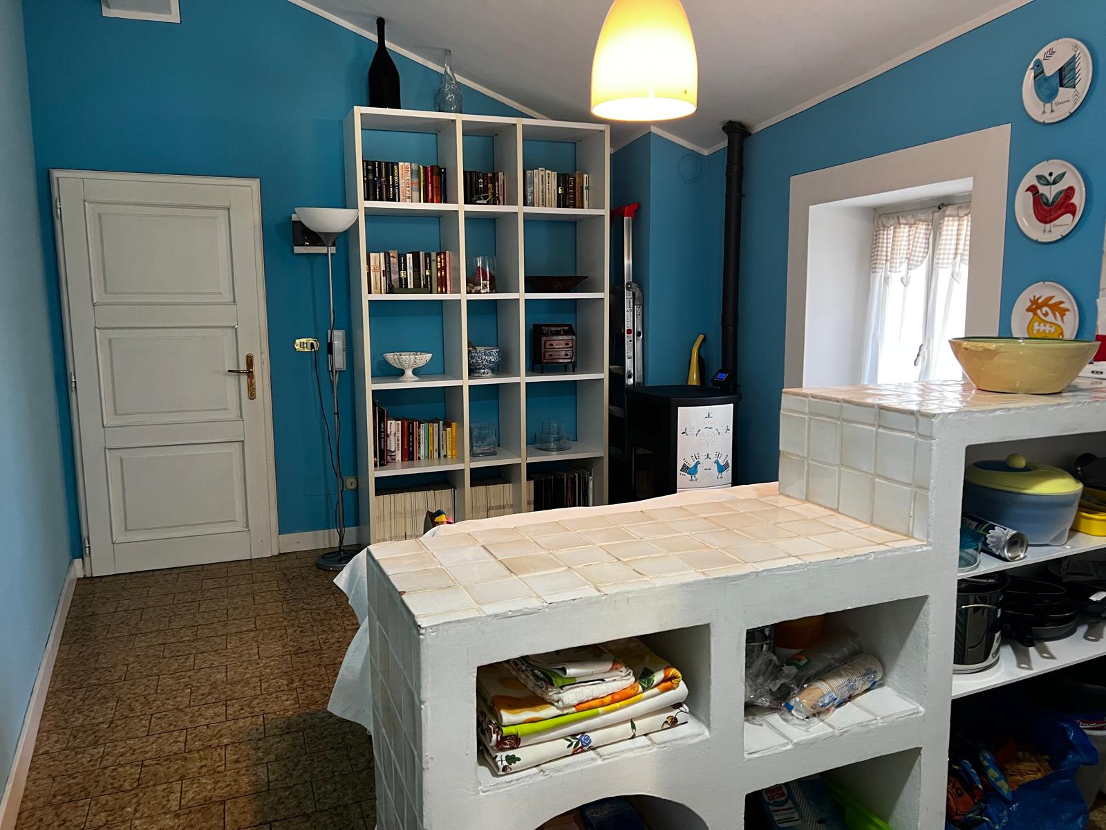 ea805534-f22a-4e84-8c5a-654990b05fea