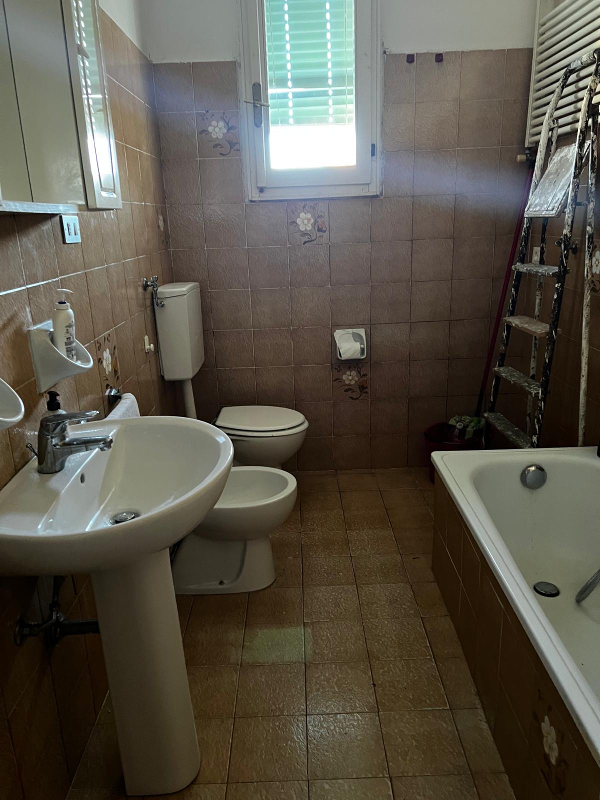 836ac1b4-1701-4a42-a0d2-caa1ae108db3