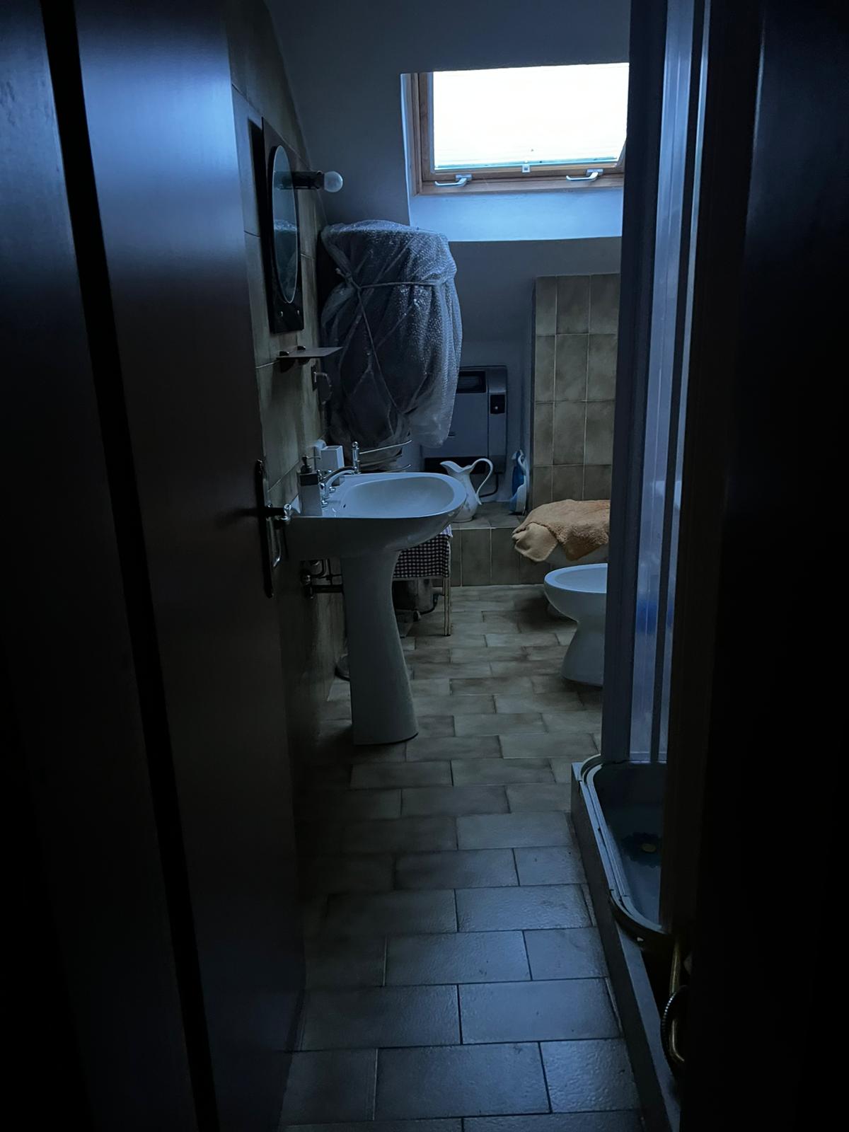 b0b6f3de-d583-4249-b420-4013fd6b5795