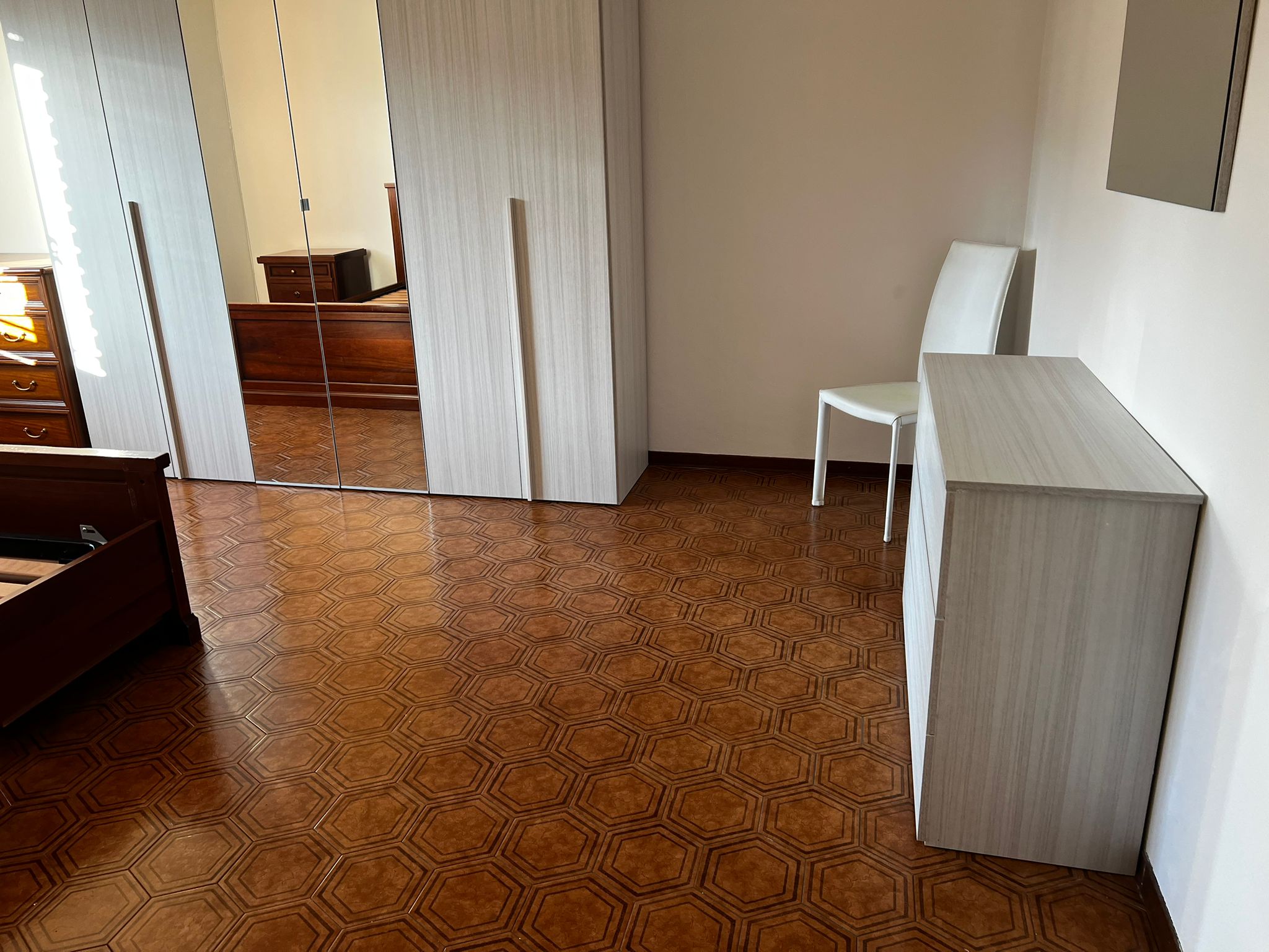 1b96ed64-4485-4068-8263-637b5eea2858