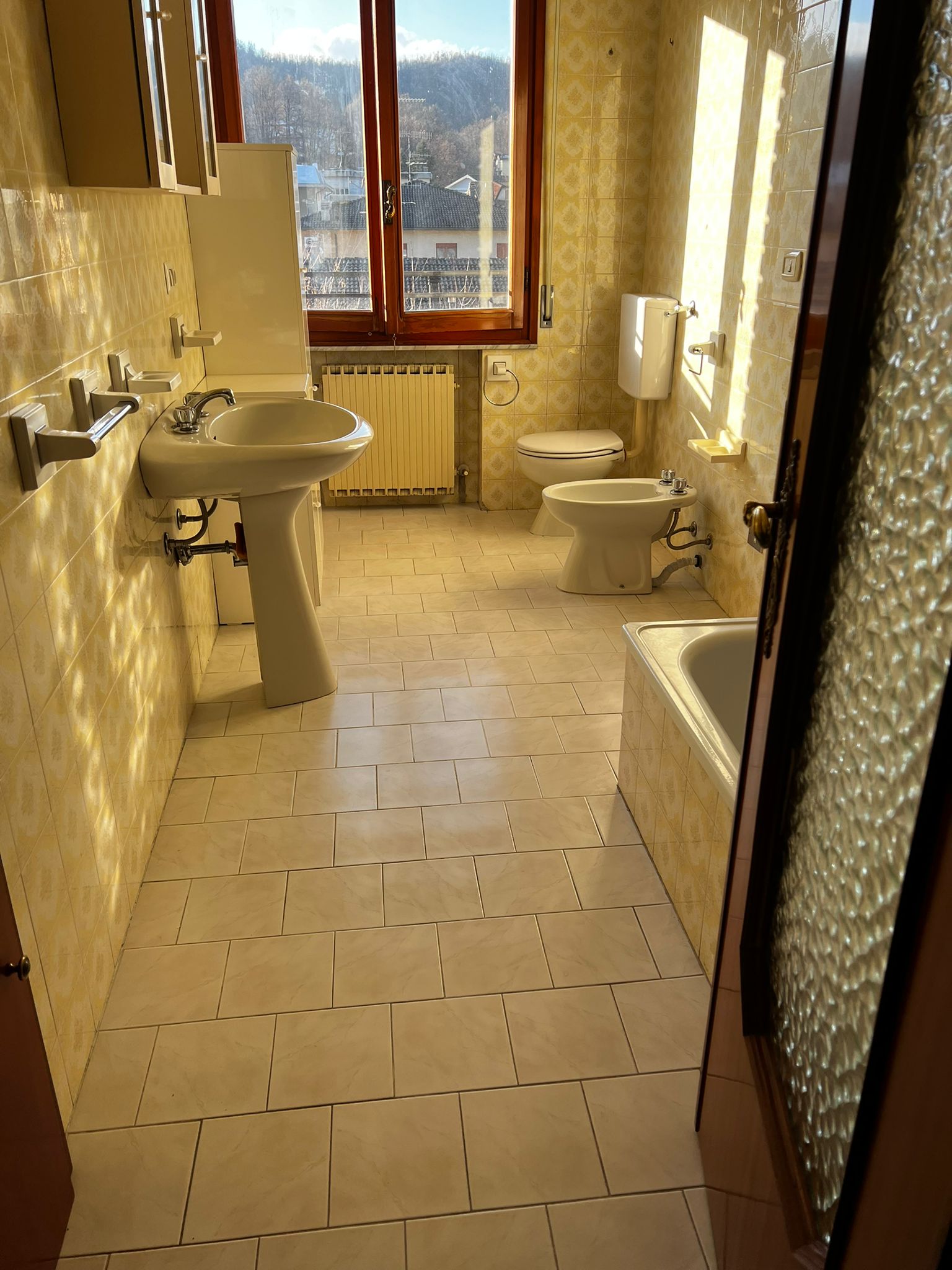 ba050775-0b16-4a8a-9747-05af1ee94e7a