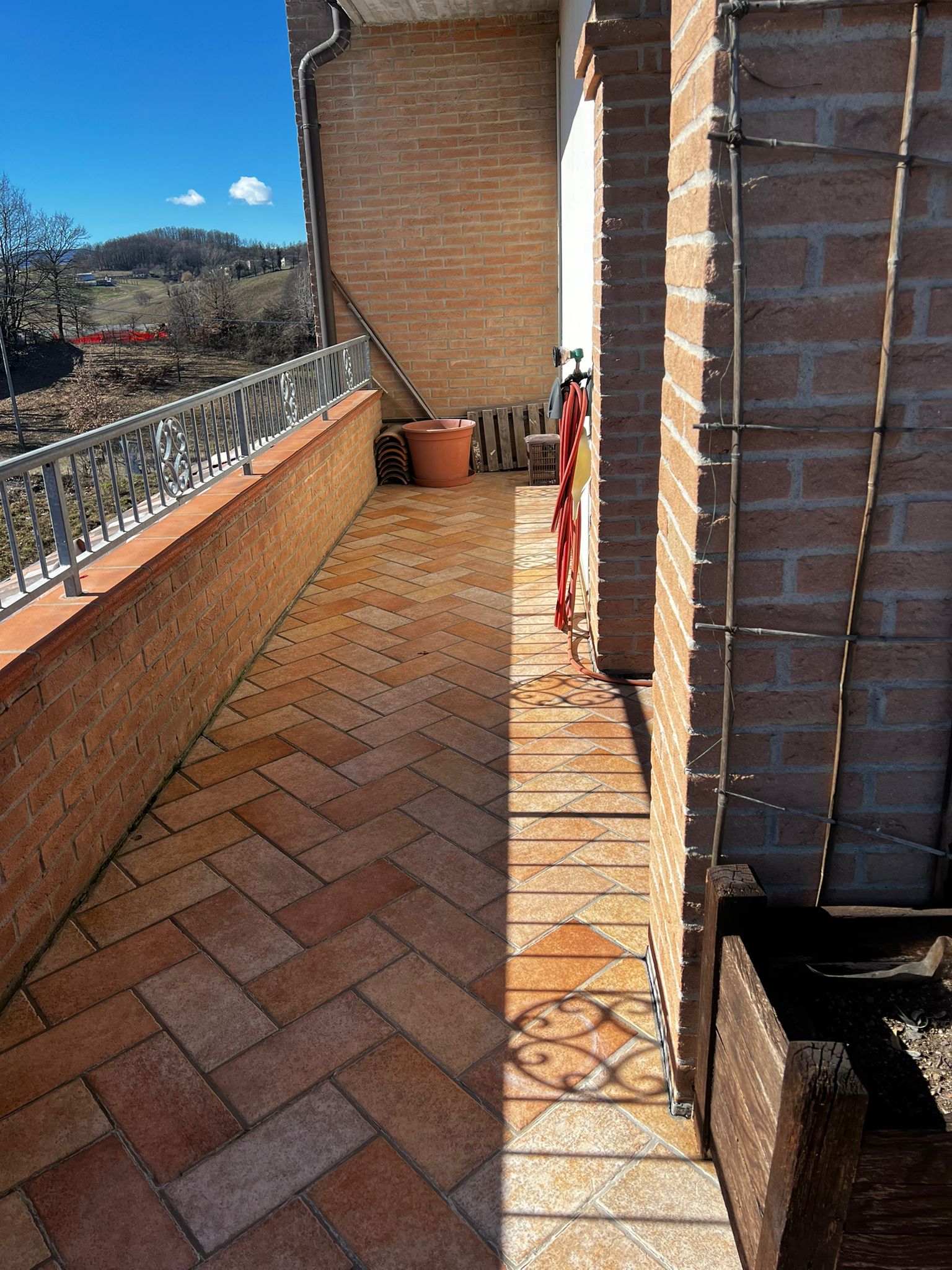 2be96f03-a7b5-43d9-b289-51bc801ee2bf