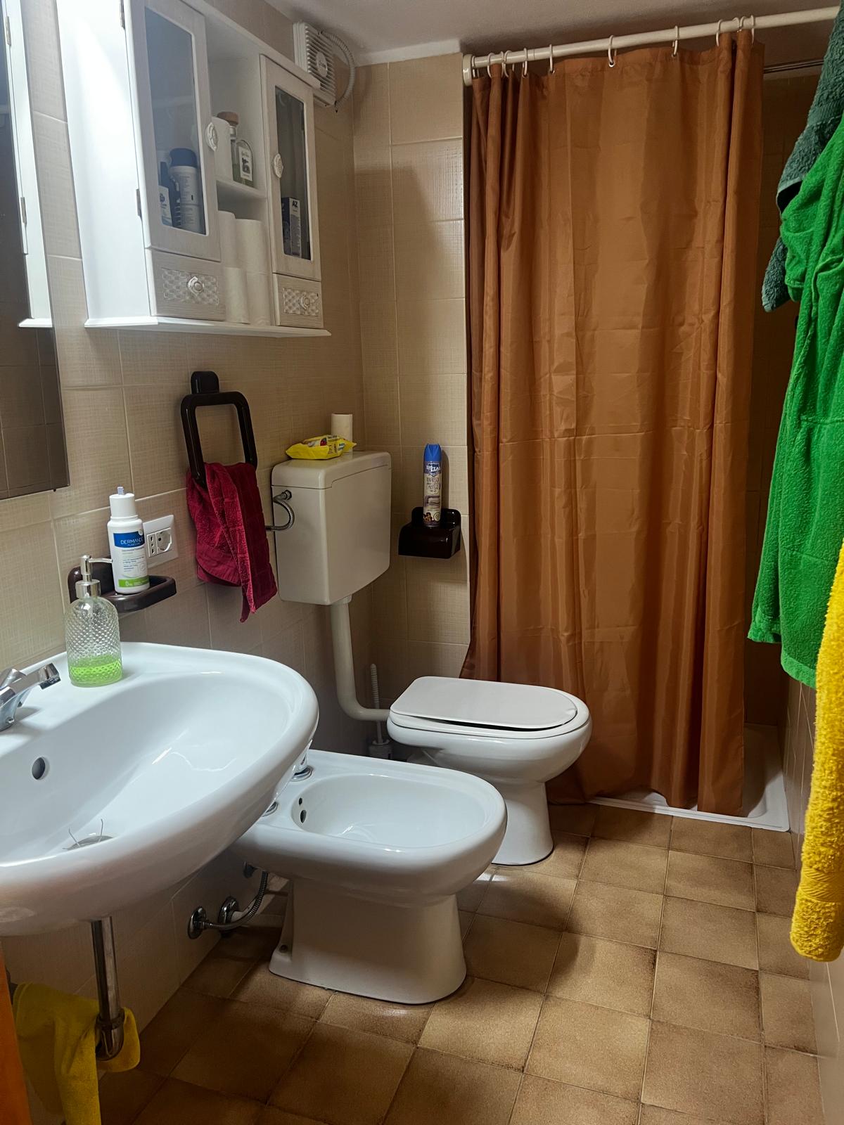 6ef1225e-e117-4393-8b76-5780aaa6082e