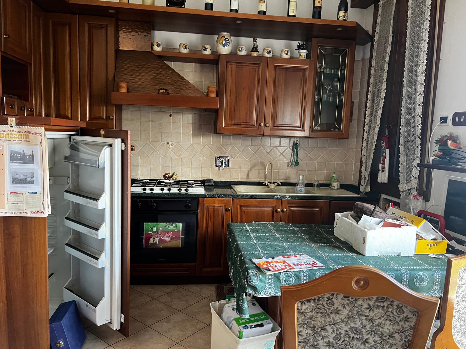 aafc8ad3-c3f5-4b49-ba01-91076a9ad1c4