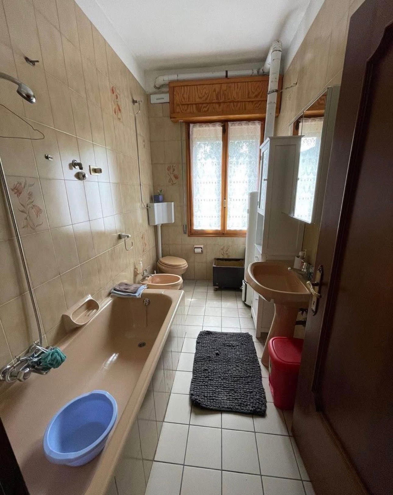 c15a11b2-64a4-4358-8367-3426b637b04b