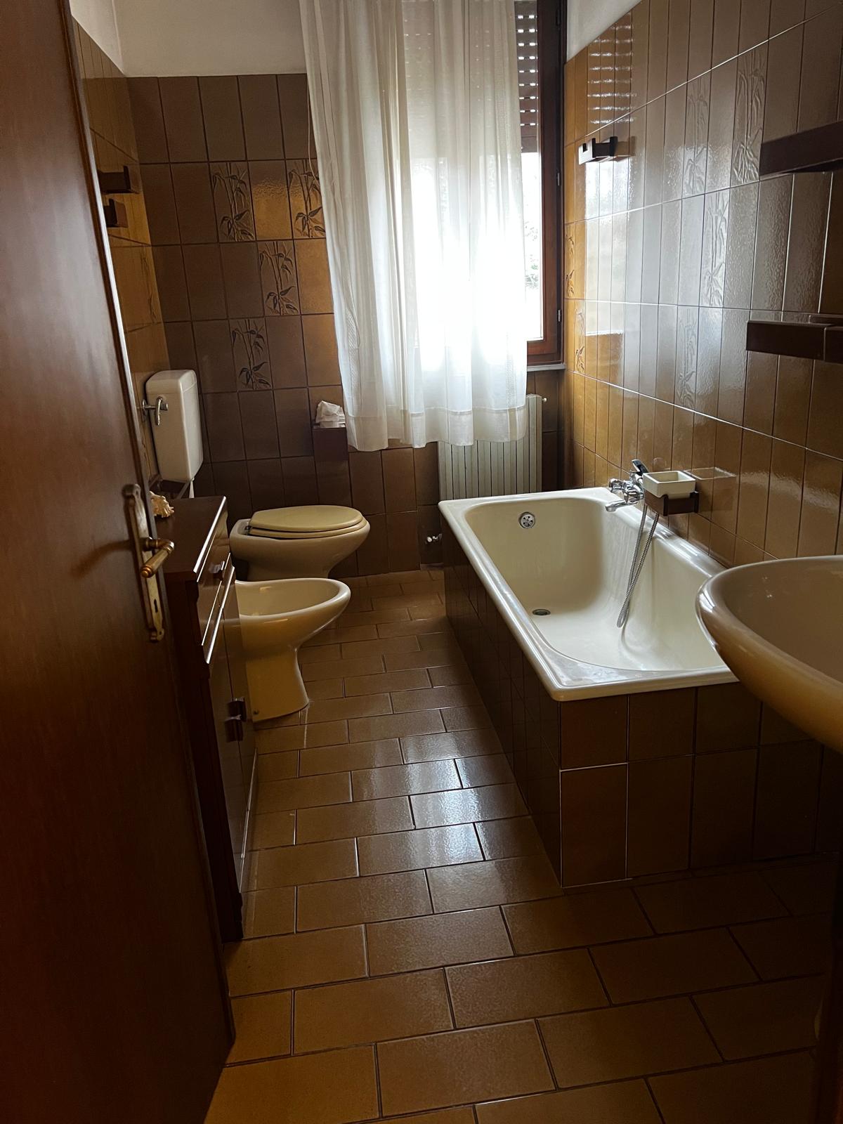 3467f0df-f791-4e45-b922-836ab662bc0e