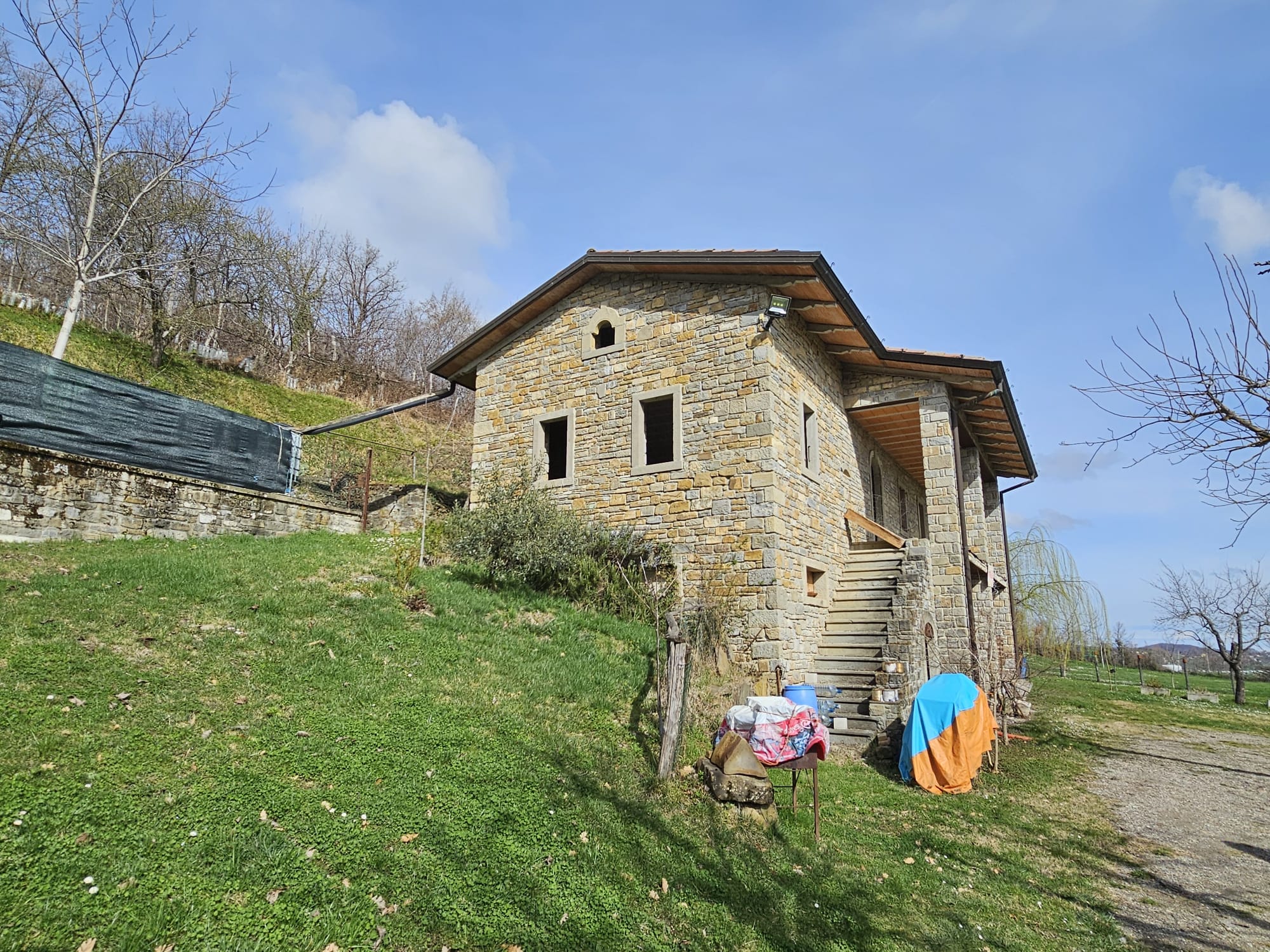 e73335fc-a767-4eac-80ee-08b10476a3ac