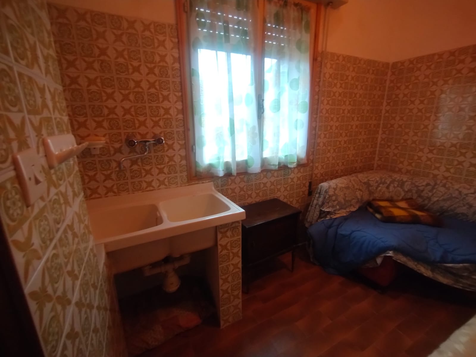 cf985476-92a6-4ea1-9ef3-34c32178a1ee